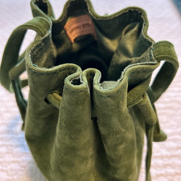 Sarah Stewart Emerald Bucket Bag - Picture 2 of 6